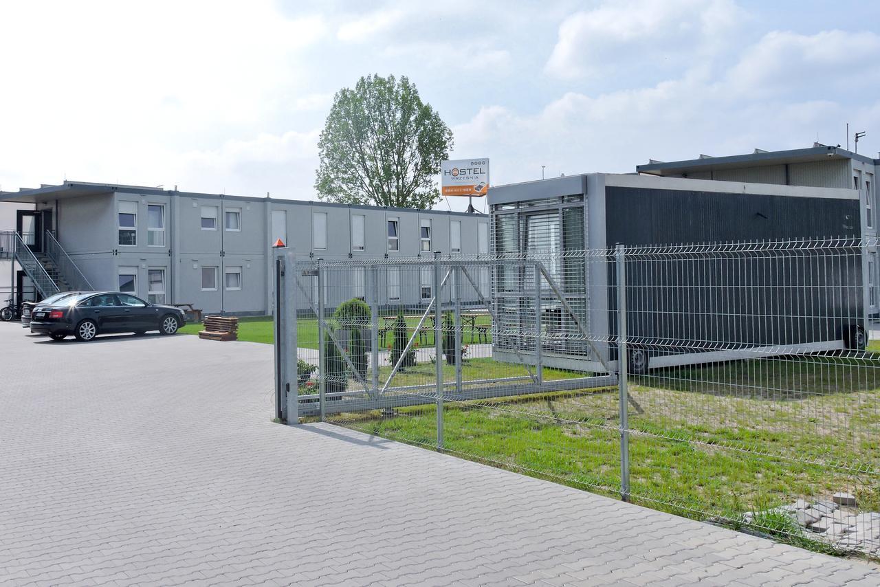 Hostel Wrzesnia Exterior photo