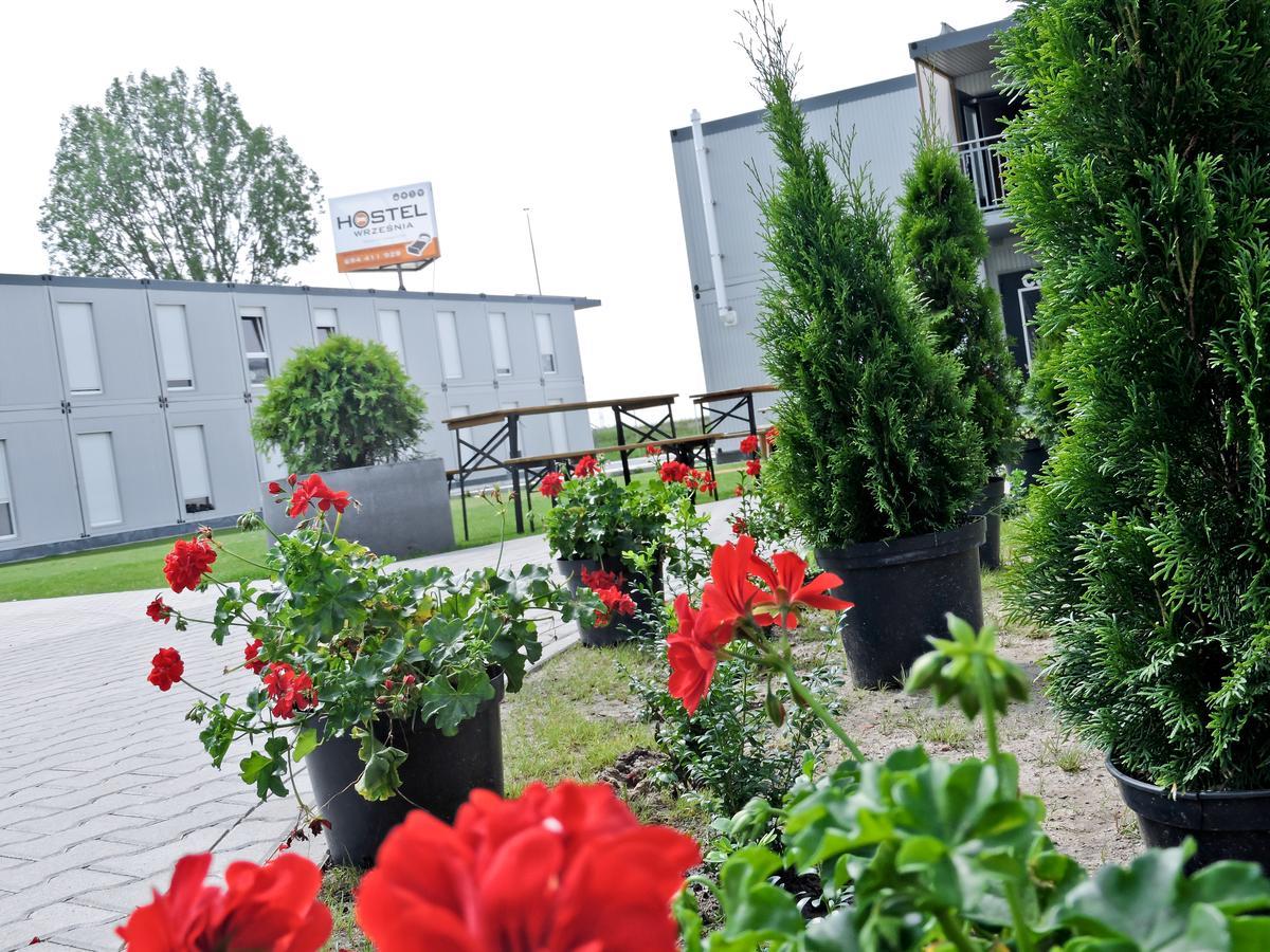 Hostel Wrzesnia Exterior photo